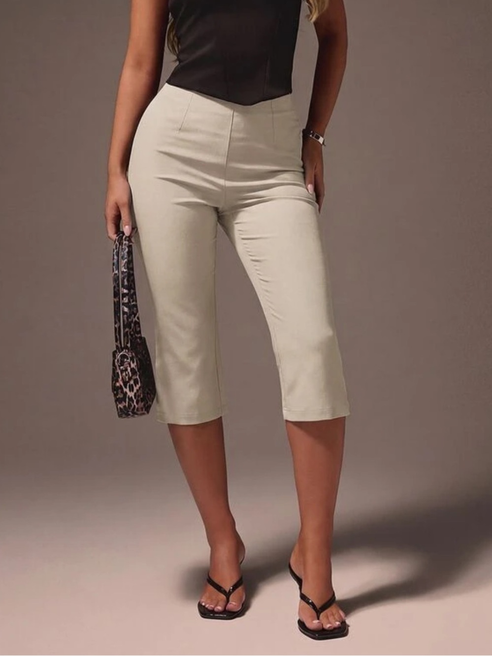 Missguided Cream High-Waist Cropped Capri Pants